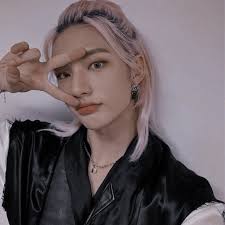 Hyunjin não tinha paciência para memes e jeongin mandava um a cada 5 segundos. ð'ðŠð™ ðˆð‚ðŽð ð—‰ð—‚ð—‡ð—ð–¾ð—‹ð–¾ð—Œð— ð—'ð—Žð—‹ð—‚ð–¾ð—ð—ð–¾ð—ð—‚ð–¼ Hyunjin Aesthetic Skz Icon Hyunjin Aesthetic Icon