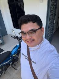 Dressed chicken dealers and retailers