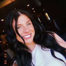 Donna Hose's Instagram, Twitter & Facebook