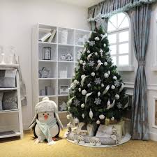 Our christmas trees are the perfect way to save big on a bright, beautiful holiday living room. Valery Madelyn Valerymadelyn Twitter