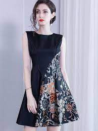 Long dress batik 2019 long dress batik desain ruflle 2019 long dress batik untuk pesta 2019 model long dress batik 2019. 210 Ide Batik Pakaian Wanita Model Pakaian Model Baju Wanita
