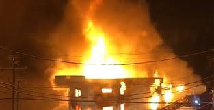 Le premier colon s'établissant sur le site actuel de la ville arrive en 1813. Derniere Heure Incendie Eclate Dans Un Batiment De Val Belair Actualites Zone911 Media Collaboratif