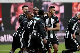 Bu sonuçla puanını 22'ye çıkartan beşiktaş, dördüncü sıraya yükselirken, 9 puanda kalan bb erzurumspor 21. Besiktas 4 0 Bb Erzurumspor Mac Sonucu Ntvspor Net