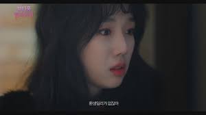 There has come a fatal crisis to her. Beautiful Vampire Streaming Ita