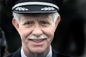 Jun 15, 2021 · chesley b. Miracle On The Hudson Pilot Chesley Sullenberger Retires Syracuse Com