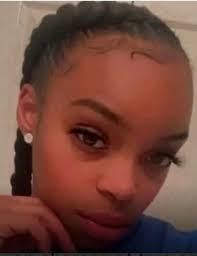 Ebony Myers's Instagram, Twitter & Facebook