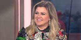 Kelly Clarkson dishes about her new talk show