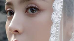 主播小草莓雅雅- 抖音