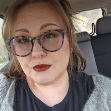 How many yards of yarn are needed to make a hexicardigan for XL-2XL size?