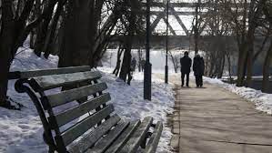 Ora 4:00 va deveni ora 3:00 și. SolstiÅ£iul De IarnÄƒ 2018 Obiceiuri È™i TradiÈ›ii In Cea Mai ScurtÄƒ Zi Din An