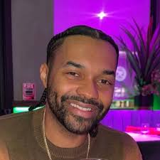 Raymond Mora (@Moraness10)