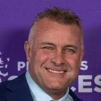 Timothy Towle's Instagram, Twitter & Facebook