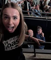 Noel Gallagher watching Richard Ashcroft ❤️ 📷 jennimysz