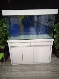 Setelah itu, bahan tersebut dibuat menyerupai bentuk sepatu. Variasi Meja Aquarium Minimalis Update