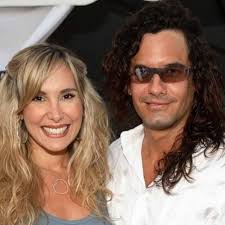 Desde 2013, ela vive com a esposa e um filho em são paulo Jairo Camargo Hijos