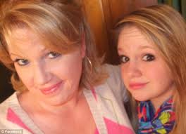 Brenda Clouse's Instagram, Twitter & Facebook