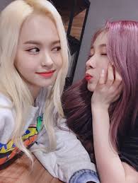 Leader and main rapper of everglow. Eu Everglow And Kpop Image 7024764 On Favim Com