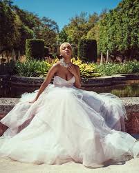 Beautiful Ball Gown No Veil Are You Team Ball Gown Or Team Mermaid Are You Wearing A Veil Or No Comment Below In 2020 Bridal Styled Shoot Bridal Looks Blush Bride