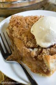 Mock Apple Crumb Pie Made With Zucchini A Family Feast Zucchini Apple Pie Recipe Apple Crumb Apple Crumb Pie