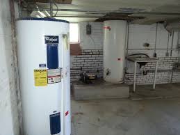 Kenwood tanking is an effective barrier for waterproofing basements and is installed by our own full time specialists utilising our vast experience with reliability assured. Water Storage Tank In Basement