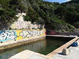 Photos, address, phone number, opening hours, and visitor feedback and photos on yandex.maps. La Spiaggia Di Castel Sonnino Il Molo Che E Diventata Una Piscina I Rintronauti Due Toscani In Viaggio