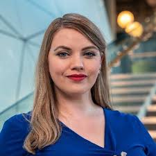 Danielle Dale (@danii_dale)