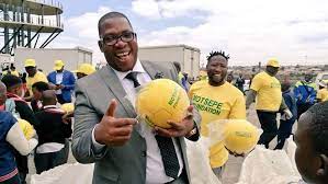 Gauteng mec for education panyaza lesufi said he feels that his life is in danger after he and his family received threats, he revealed at a briefing in johannesburg on wednesday. Panyaza Lesufi Biography Age Nationality Wife Wedding Education Qualifications