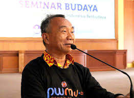 Sebelum kami memberitahukan lebih lengkap lagi mengenai sesuatu tentang biografi ustadz adi. Terkait Ucapan Selamat Natal Umat Terperangkap Klobotisme Pwmu Co Portal Berkemajuan