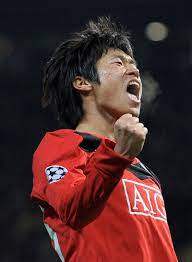 박지성(朴智星, 1981년 3월 30일 (1981년 음력 2월 25일) ~ )은 대한민국의 은퇴한 프로 축구 선수로 현역 시절 포지션은 윙어, 미드필더이다. ë°•ì§€ì„± 2000ë…„ëŒ€ ì €í‰ê°€ëœ ë§¨ìœ  ì„ ìˆ˜ 10ì¸ ì„ ì • ì¤'ì•™ì¼ë³´