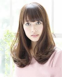 女生齐刘海发型温柔甜美最迷人 京东