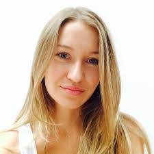 Julia Erb's Instagram, Twitter & Facebook