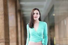 Find and follow posts tagged shandy aulia on tumblr. Hamil Muda Shandy Aulia Unggah Foto Seksi Saat Olahraga Tuai Komentar Netizen Kok Kakinya Gelap Dan Keriput Semua Halaman Stylo