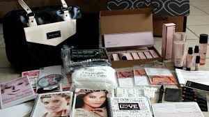 I was surprised by the huge package! My Marykay Starter Kit 2015 How Exciting Livmarykay Youtube