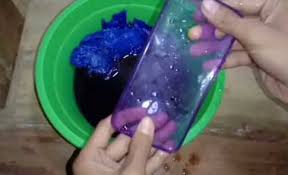 Cara mewarnai case hp bening dengan pewarna makanan. Cara Mewarnai Case Hp