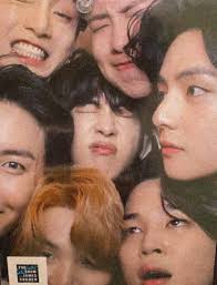 What is the story behind the iconic BTS picture?