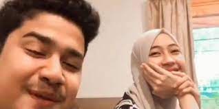 Syakir daulay dan adiba khanza. Dijodohkan Warganet Ini 5 Potret Kedekatan Adiba Khanza Dan Syakir Daulay Merdeka Com
