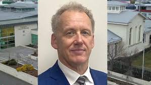 Man fired gun, set house alight