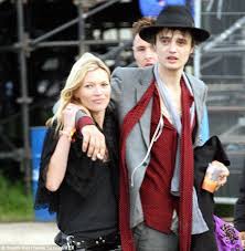 Jump to navigation jump to search. Kate Moss Pete Doherty Window