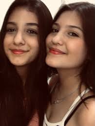 Hoje é o aniversário da minha melhor amiga desde 2008. E, sinceramente,  todo ano eu acho que merece feed. Porque todo ano é mais um motivo, e mais  um ano, para celebrar