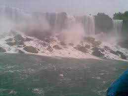 Tidak hanya inspirasi dari seorang motivator, sebuah gambar pun yang memiliki makna dapat gunakanlah prinsip give & get yang artinya memberi dan menerima. Memilih Jalan Hidup Mengikuti Arus Atau Melawan Arus Halaman 1 Kompasiana Com