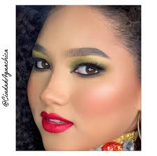 ✨ La Reina 👑 del barrio María Eugenia ¡Conoce a la deslumbrante Maria Fernanda  Jaimes, en los carnavales de Aguachica. A sus 19 años, esta talentosa joven  es egresada del colegio Nuestra