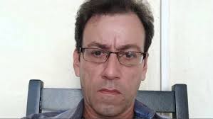 Casi 200 activistas, periodistas y políticos exigen la libertad del  intelectual José Gabriel Barrenechea