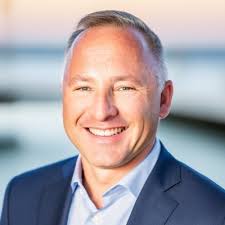 Love seeing Ford Pro vehicles serving the City of Healdsburg community. Got  to love the F550 rig and Explorer police. Threw in a Transit out and about  for good measure.