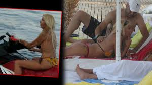 Ahu Tuğbadan üstsüz jet-ski şov - Foto Analiz