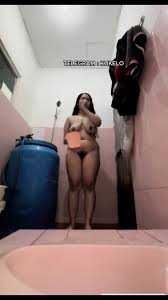 Video cewe buka baju payudara