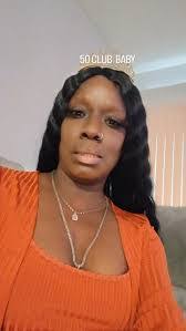 Julia Timmons's Instagram, Twitter & Facebook