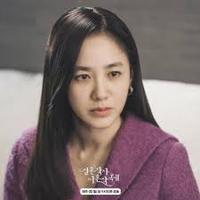 Bà dì tuổi 50 từng dính tin yêu con trai của bạn thân tái xuất trong phim  mới, rating mở màn cao bất ngờ