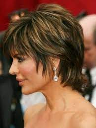 Coiffure courte pour femme de plus de 50 ans modèle coiffure 2019. Epingle Sur Coupes Cheveux