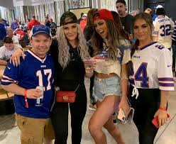 And josh has done everything we've asked him. beane made the right choice, and he and allen i was definitely one of those josh allen idiot doubters because of his accuracy issues in college. Josh Allen S Girlfriend Has Fun In Miami Terez Owens 1 Sports Gossip Blog In The World