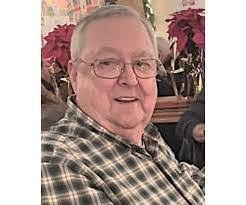 Allen Squires's Instagram, Twitter & Facebook